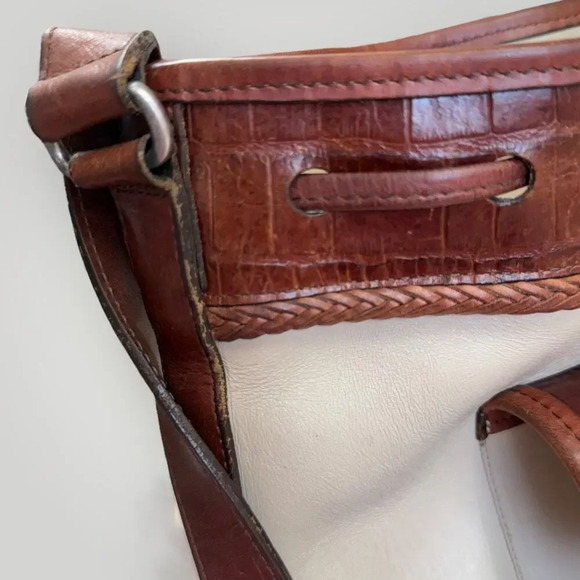 Brighton Vintage Leather Cross Body Shoulder Bucket Bag Cream Brown Drawstring - Picture 13 of 16